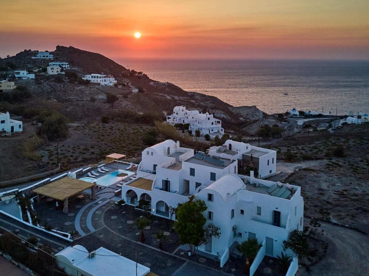 Symmetry Suites Akrotiri  Luaran gambar