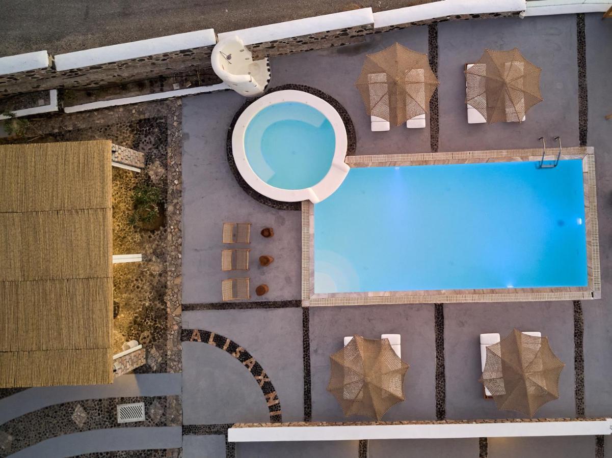 Symmetry Suites Akrotiri  Luaran gambar
