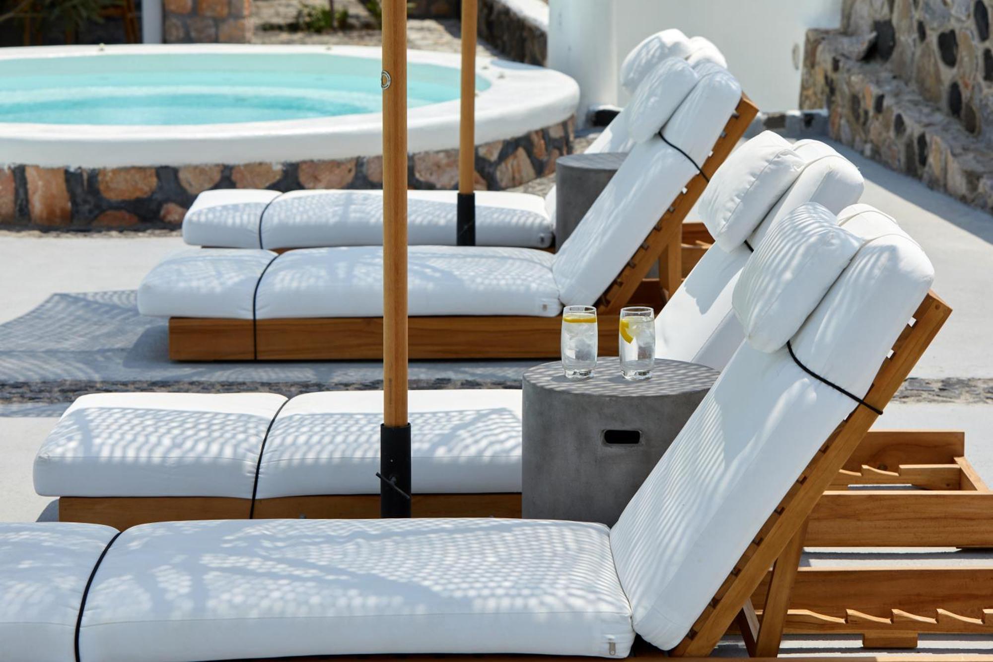 Symmetry Suites Akrotiri  Luaran gambar