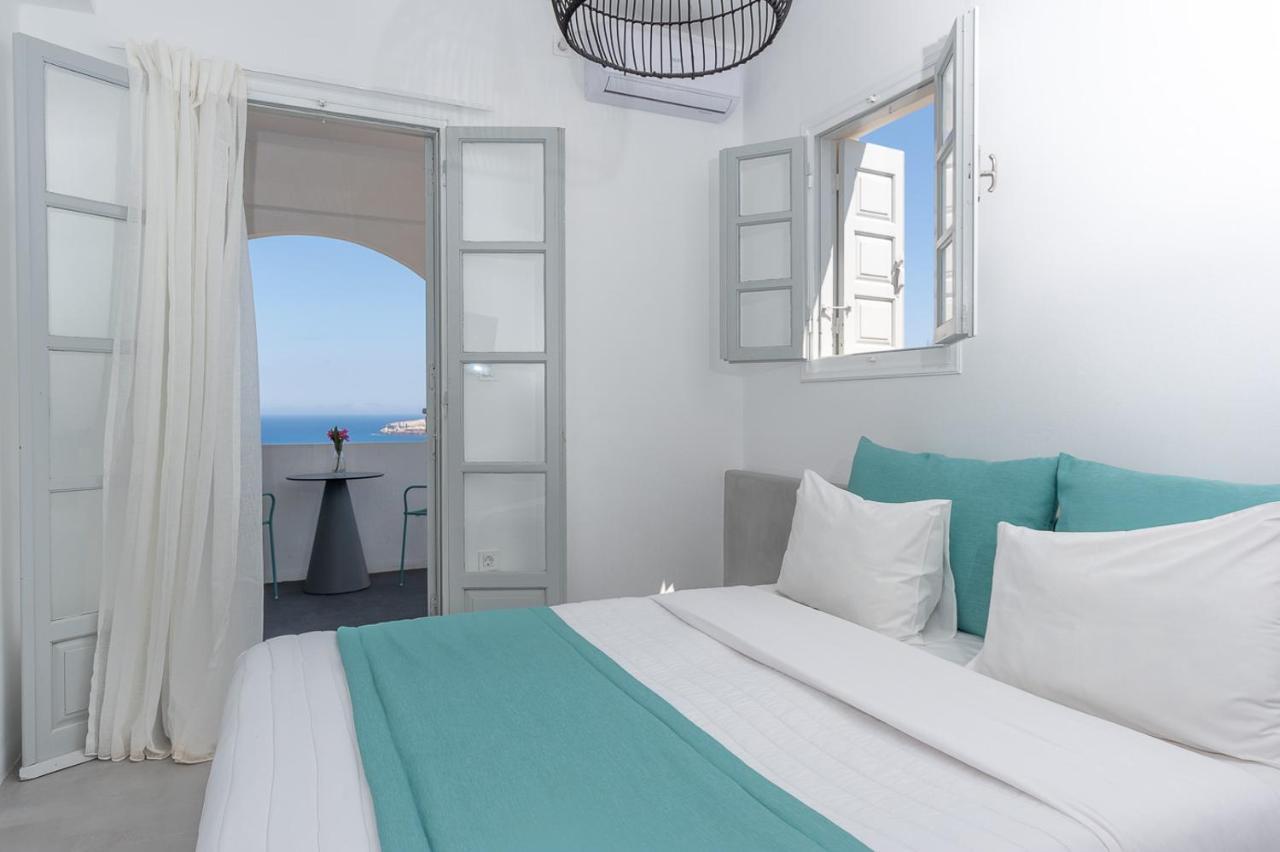 Symmetry Suites Akrotiri  Luaran gambar