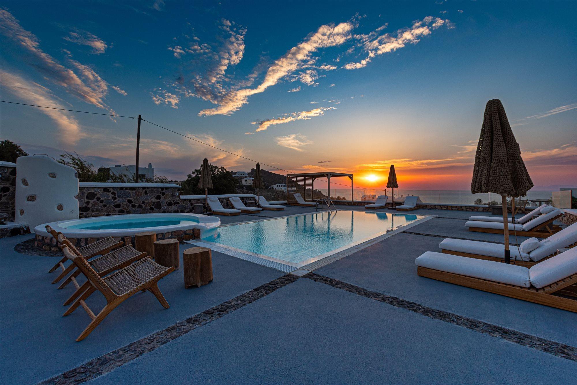 Symmetry Suites Akrotiri  Luaran gambar